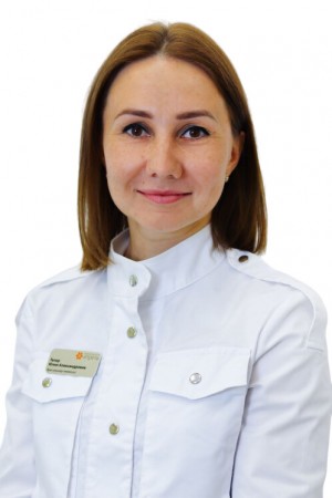 Тепер Юлия Александровна